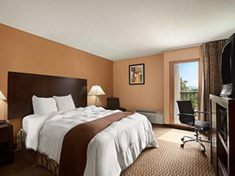 Quality Inn & Suites Cincinnati Eksteriør bilde