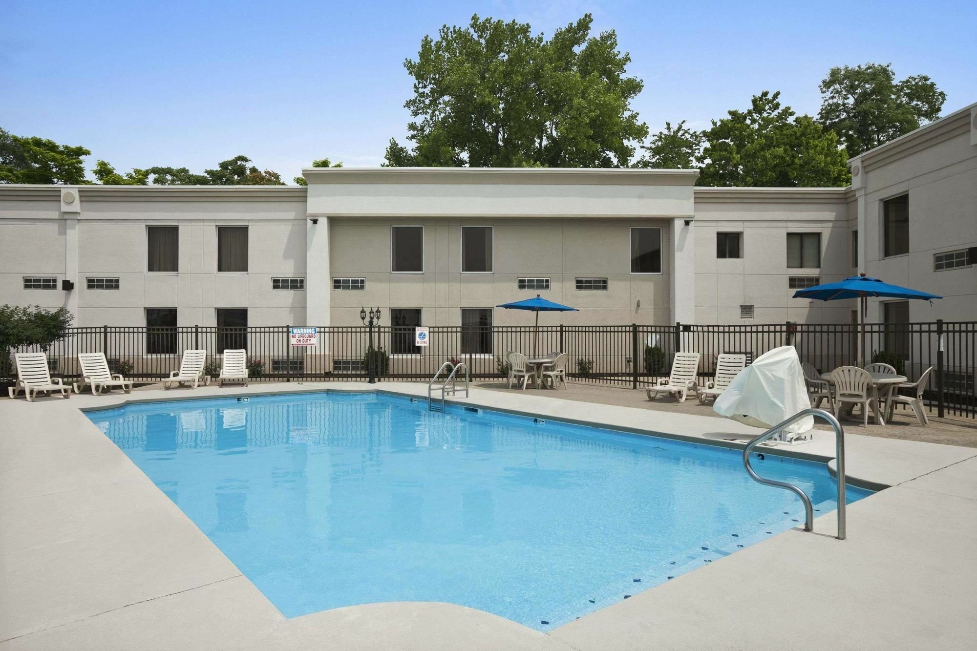Quality Inn & Suites Cincinnati Eksteriør bilde